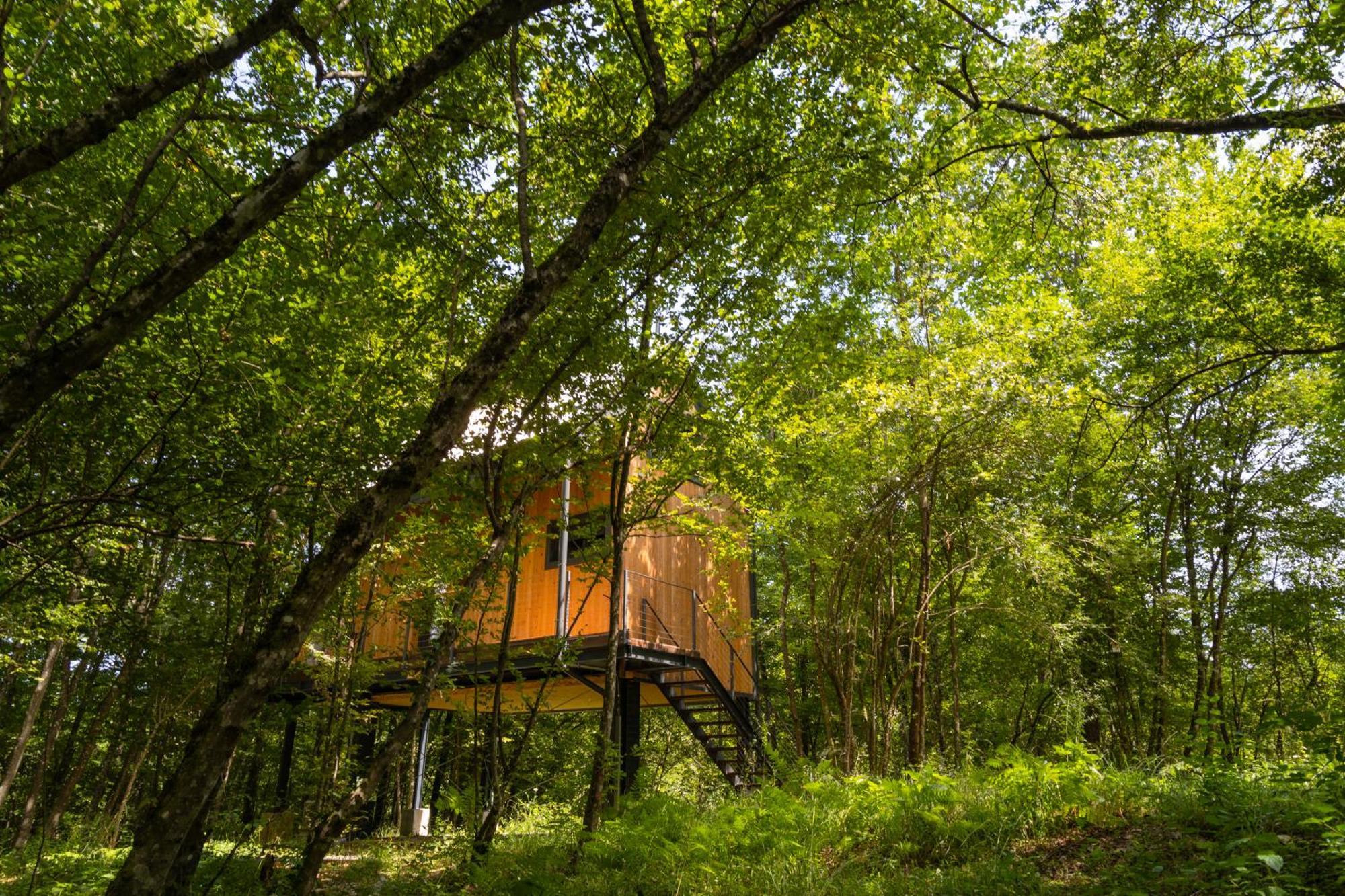 Tree Elements Treehouse Retreat Apartment Slunj Exterior photo